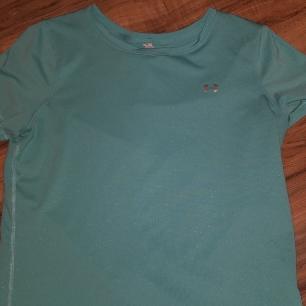 Women's Under Armour Shirt